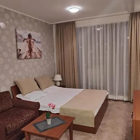 Life Private Apartment *