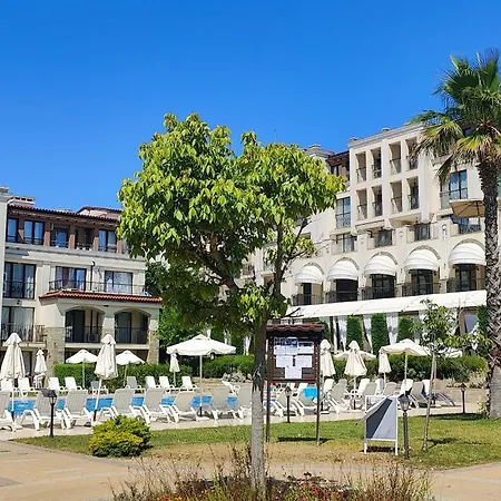 Life Private Apartment *